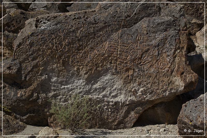 Red_Rock_Petroglyphs_28.jpg