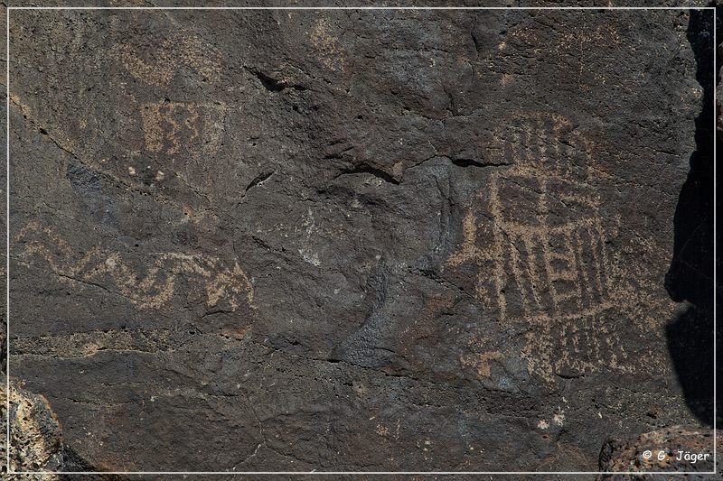 inscription_canyon_petroglyphs_55.jpg