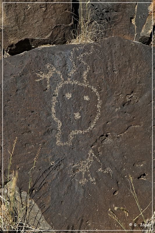 la_cieneguilla_petroglyphs_07.jpg